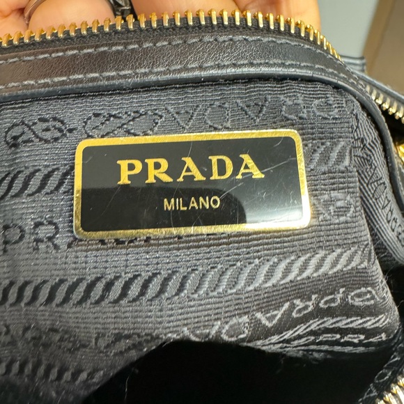 JR9281 Prada Nylon Boston Bag Leather trim and handles - Picture 3 of 3